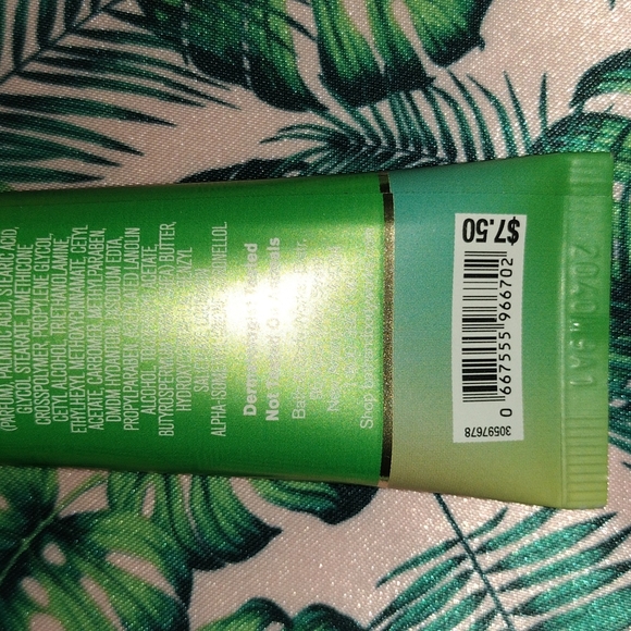 Bath & Body Works Waikiki Beach Coconut Shea Butter Hand Cream 1 fl oz NWT - Picture 5 of 6